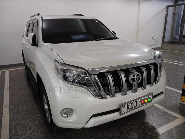 Toyota Land Cruiser Prado 2015 White