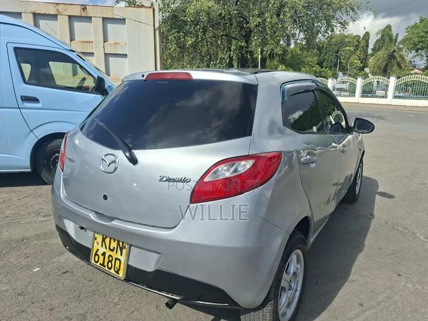 Mazda Demio 2010 Silver