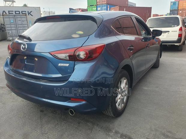 Mazda Axela 2018 Blue