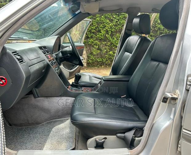 Mercedes-Benz E200 1998 Silver