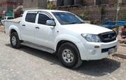 Toyota Hilux 2.5 D-4D 4X4 SRX 2009 White for sale