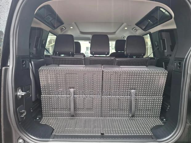Land Rover Defender 2023 Gray