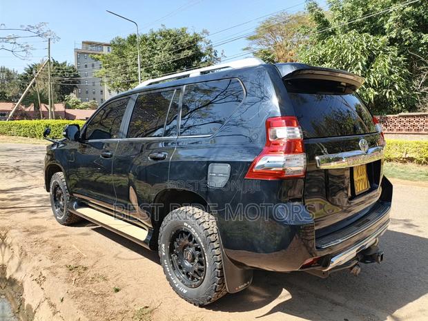 Toyota Land Cruiser Prado 2.7 2017 Black