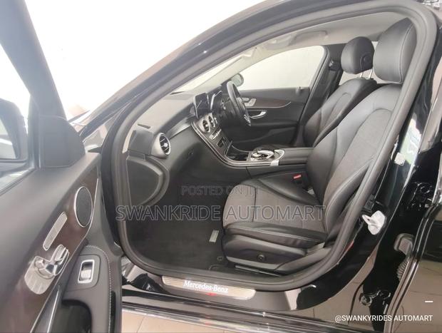 Mercedes-Benz C180 2018 Black