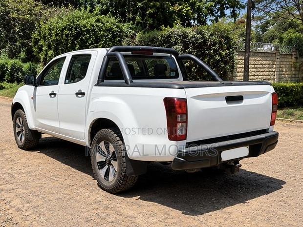 Isuzu D-MAX 2018 White