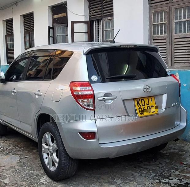 Toyota RAV4 2015 Silver