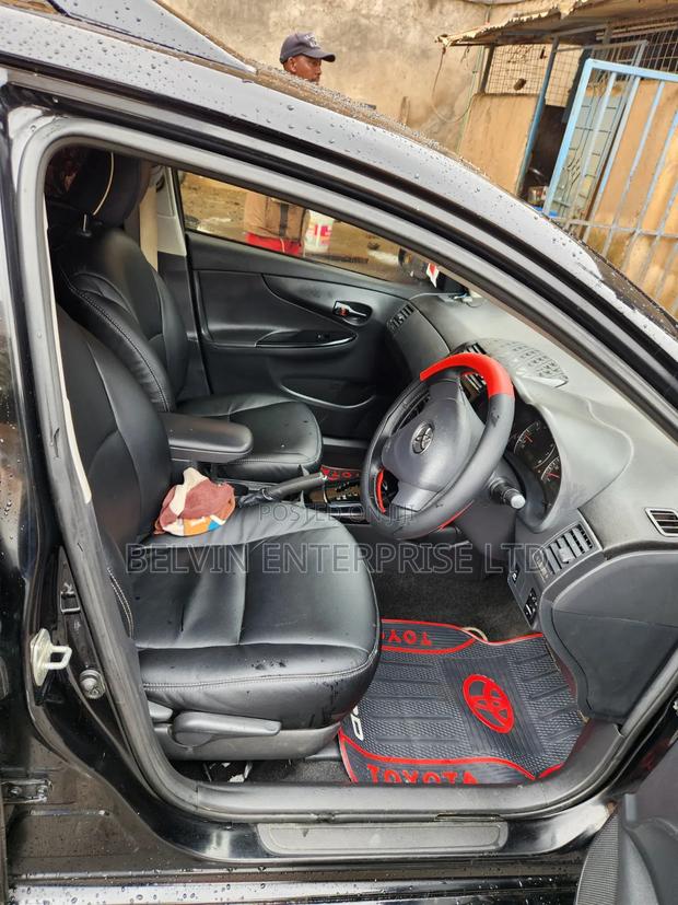 Toyota Corolla Fielder 2011 Black