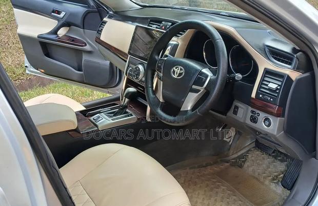 Toyota Mark X 2011 Silver