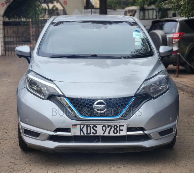 Nissan Note 1.2 Hybrid 2017 Green