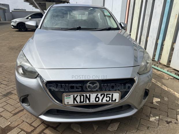 Mazda Demio 2016 Silver