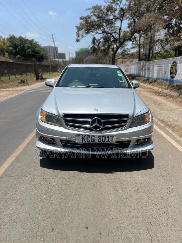 Mercedes-Benz C200 2009 Silver