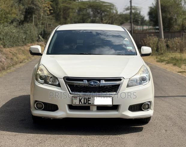 Subaru Legacy 2014 White