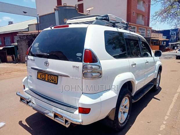 Toyota Land Cruiser Prado 2008 White