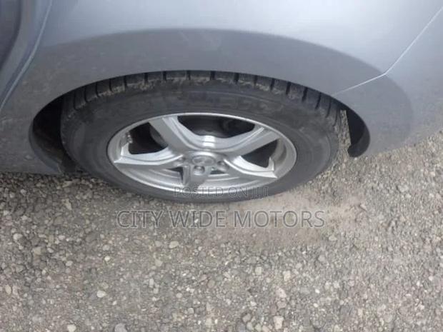 Mazda Axela 2019 Silver