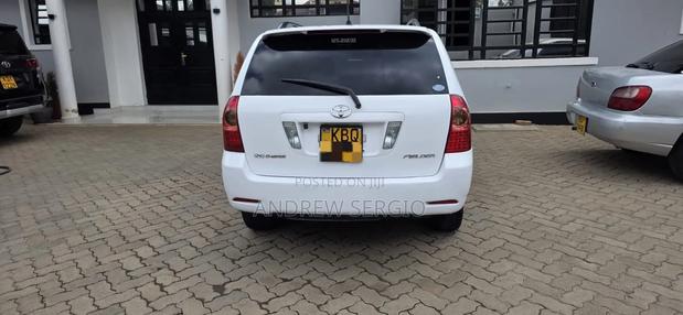 Toyota Corolla Fielder 2006 White