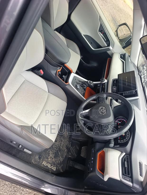 Toyota RAV4 Adventure AWD 2020 Gray