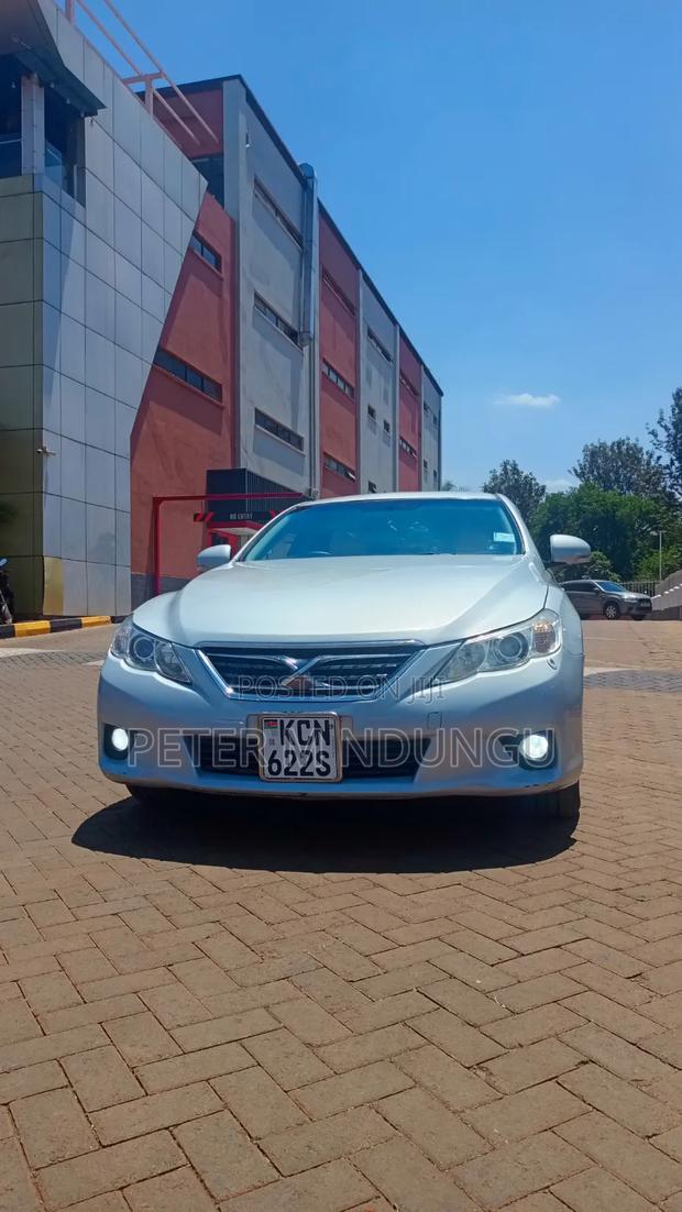 Toyota Mark X 2011 Gray