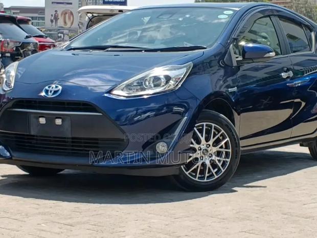 Toyota Aqua 2019 Blue