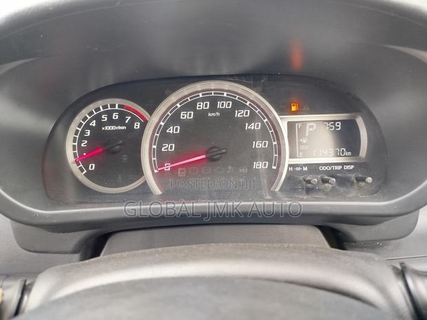 Toyota Passo 1.0 FWD 2018 Beige