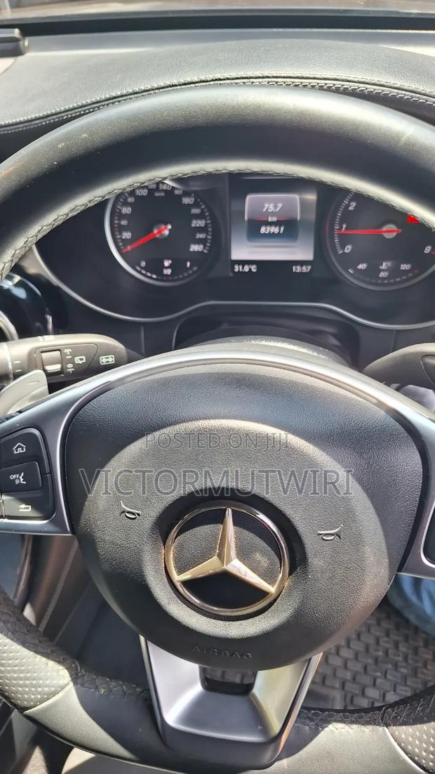 Mercedes-Benz GLC-Class GLC250 Sport Utility 4-Door (2.0L, 4cyl Turbo)