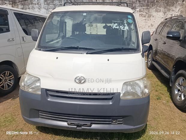 Toyota TownAce 2018 White