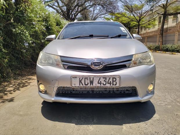 Toyota Corolla Fielder 2013 Silver