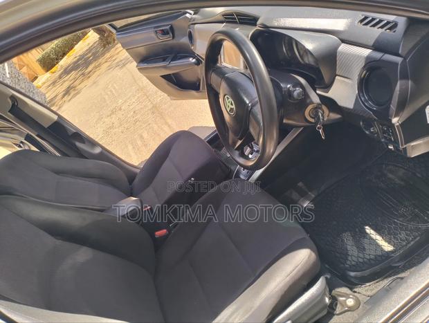 Toyota Corolla Fielder 2013 Silver