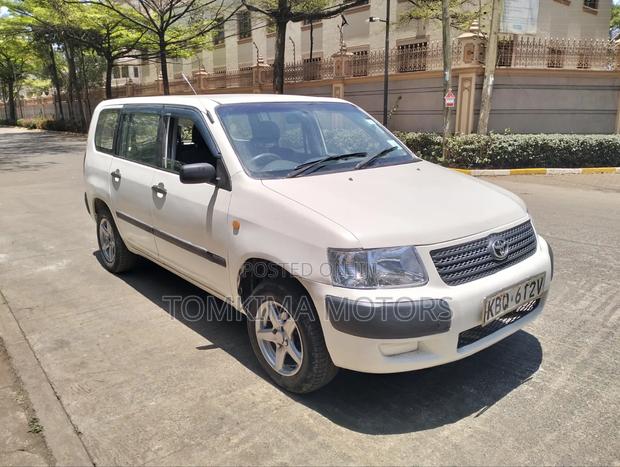 Toyota Succeed 2006 White