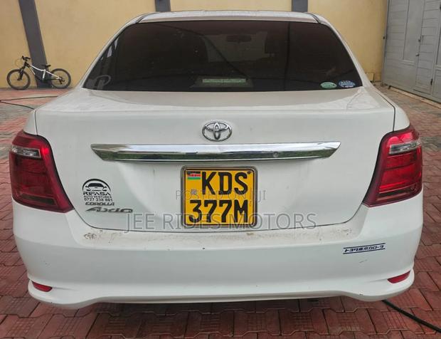Toyota Axio 2017 Pearl