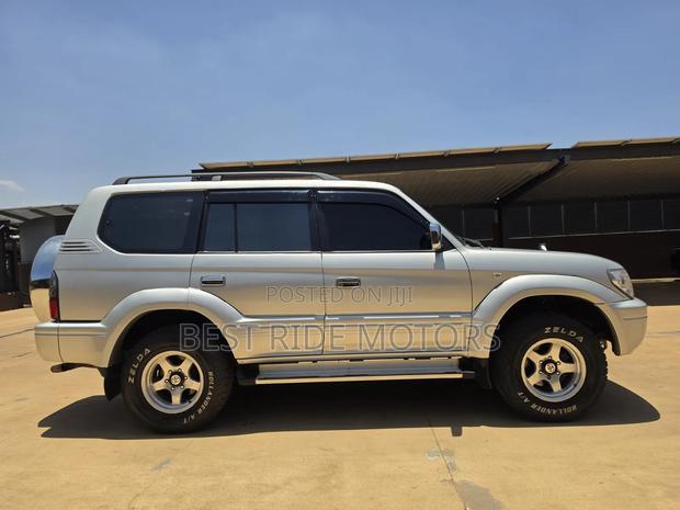 Toyota Land Cruiser Prado 3.0 TD 2000 Silver