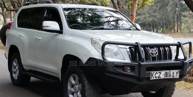 Toyota Land Cruiser Prado 2012 Off white
