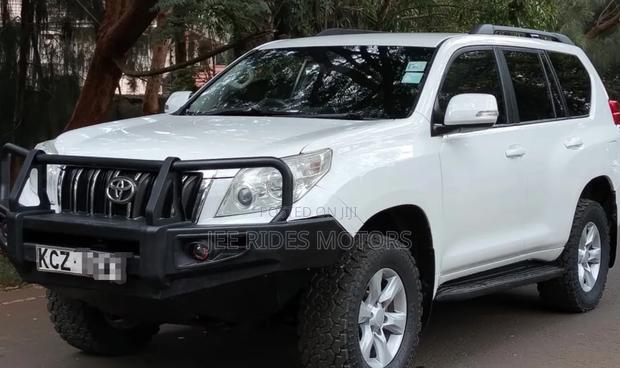 Toyota Land Cruiser Prado 2012 Off white