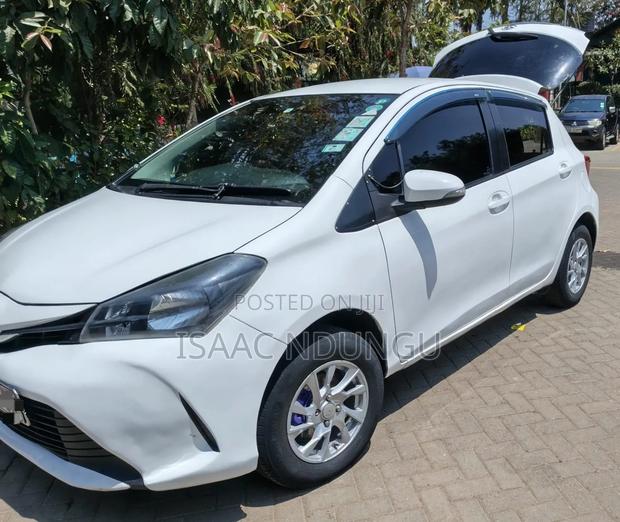 Toyota Vitz 2016 White