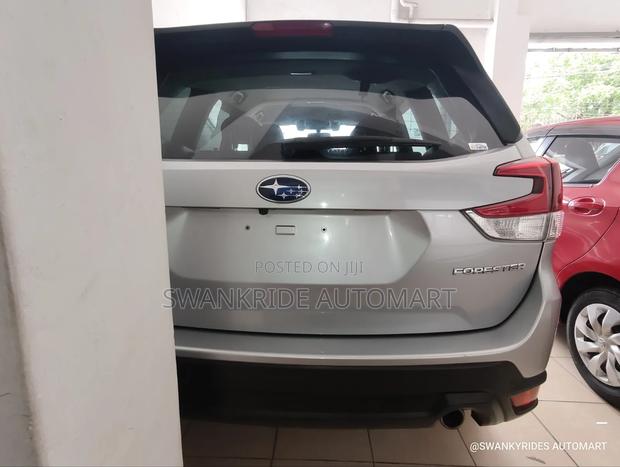 Subaru Forester 2018 Silver