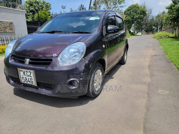 Toyota Passo 2012 Maroon