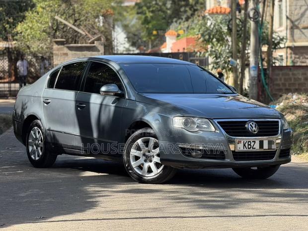 Volkswagen Passat 2.0 2008 Gray