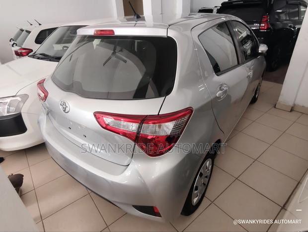 Toyota Vitz 1.0 FWD 5dr 2019 Silver