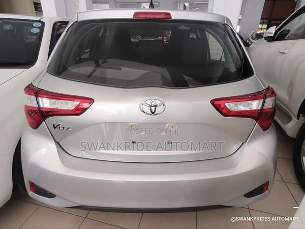 Toyota Vitz 1.0 FWD 5dr 2019 Silver