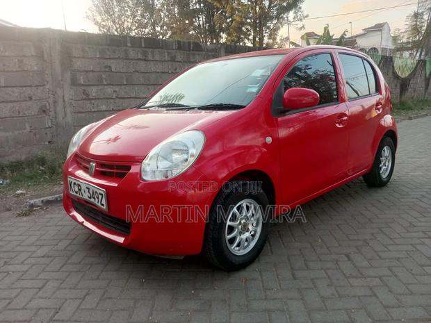 Toyota Passo 2011 Red
