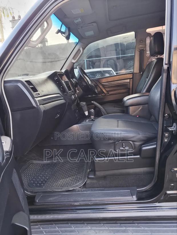 Mitsubishi Pajero 2008 Black