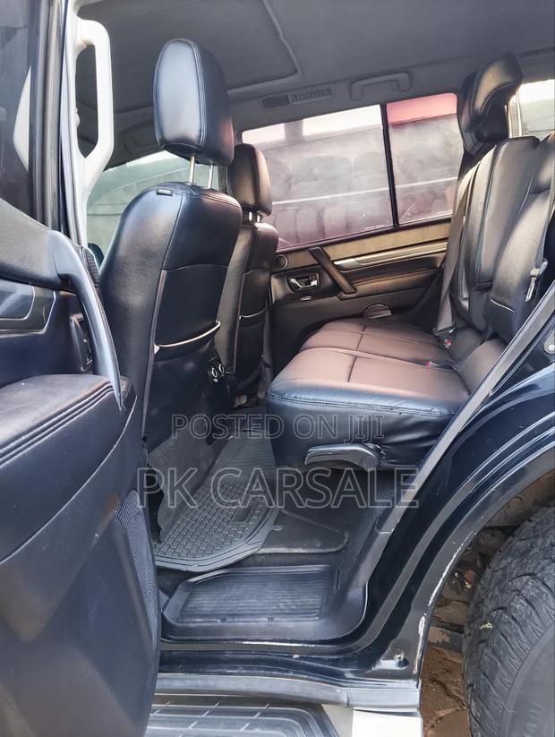 Mitsubishi Pajero 2008 Black