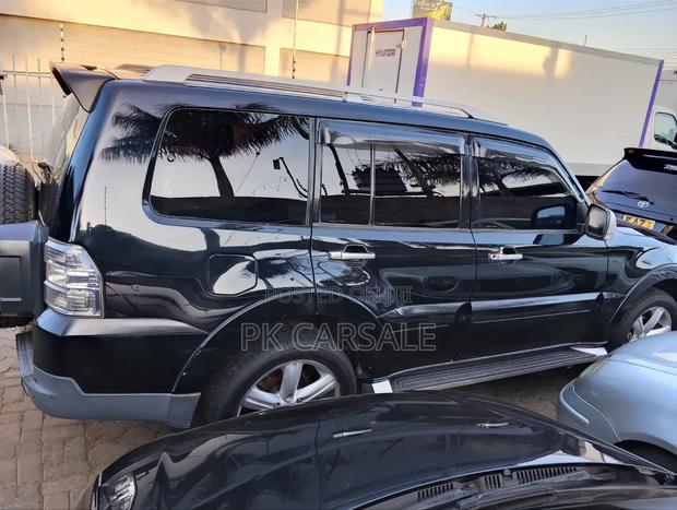 Mitsubishi Pajero 2008 Black