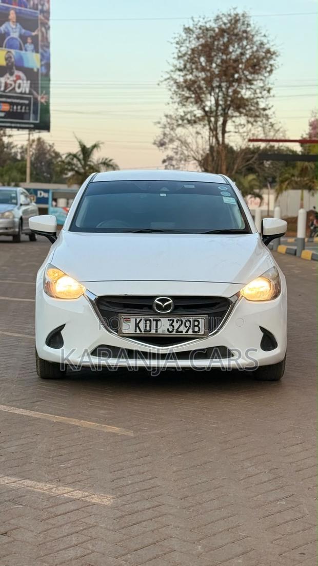 Mazda Demio 2018 White