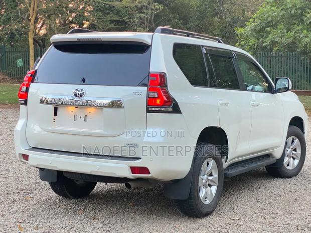 Toyota Land Cruiser Prado 2.7 2021 White