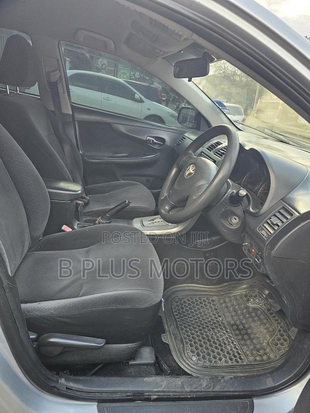 Toyota Corolla Fielder 2009 Silver