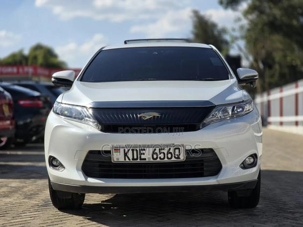 Toyota Harrier 2.0 2015 White