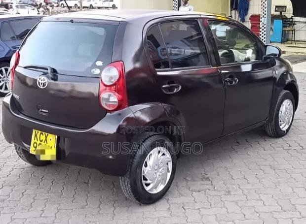 Toyota Passo 2012 Black
