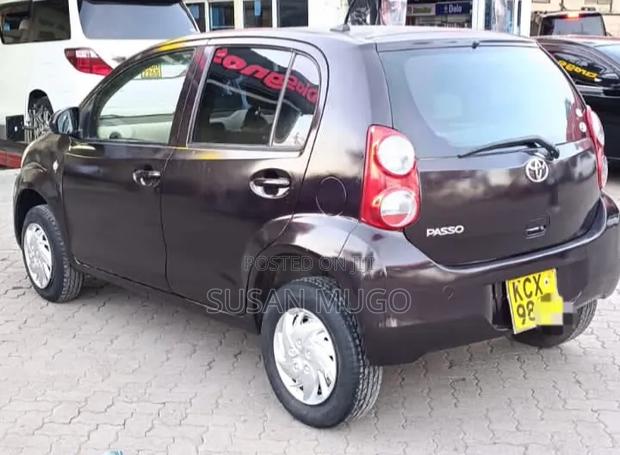Toyota Passo 2012 Black