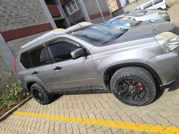 Nissan X-Trail 2.0 Automatic 2008 Gray