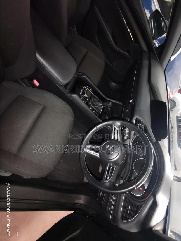 Mazda 2 2021 Gray